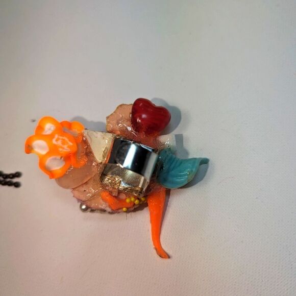 Wendy Gell Ring,Disney Princess and Dinosaur flowers Swarovski jewels adjustable - Picture 2 of 3